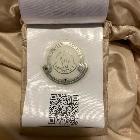 Moncler serifur giubbotto pink coat with detachable fur hood - Picture 6 of 10